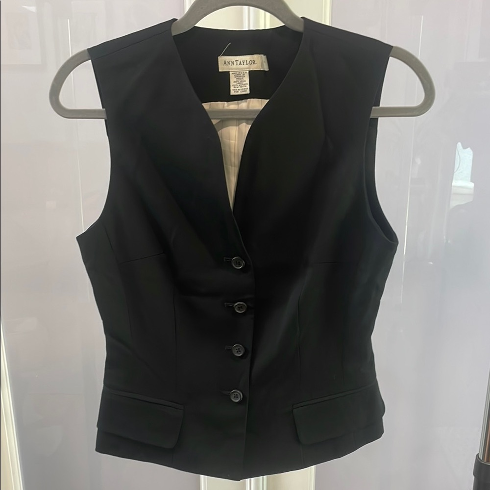 Ann Taylor Women's Black Vest